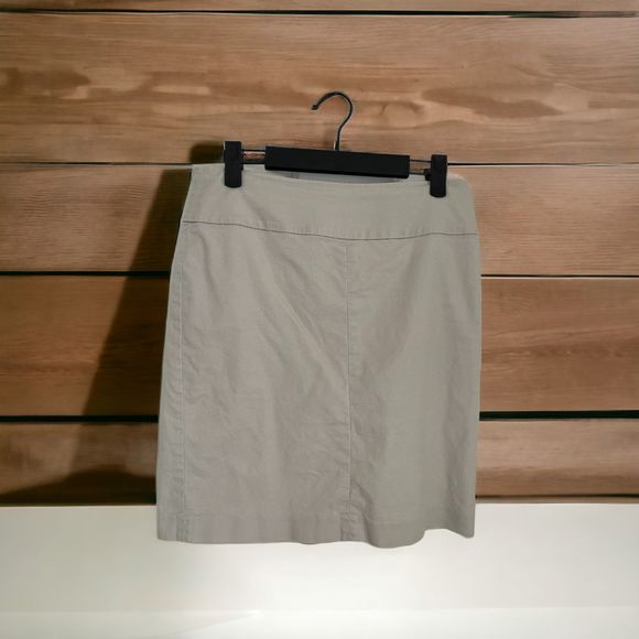 EUC Ladies Banana Republic Khaki Pencil Mini Skirt Size 4 - Picture 5 of 9